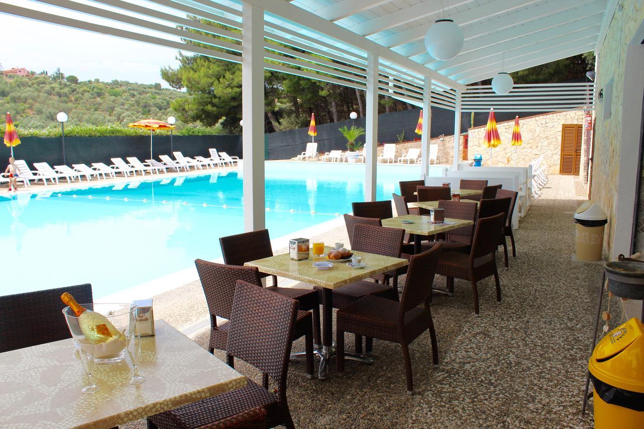 Villaggio Turistico Defensola 비에스테 외부 사진